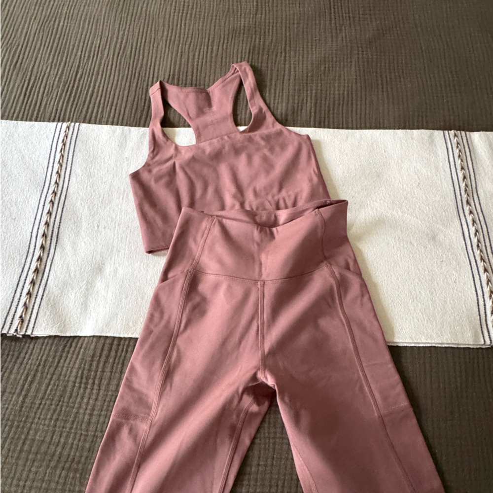 NWOT Girlfriend Collective Paloma Bra and Compressive Pocket Legging Set -Size S - Picture 2 of 4